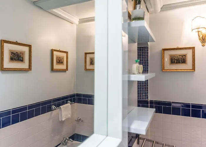 Nocleg ze śniadaniem Pantheon Antique 4*