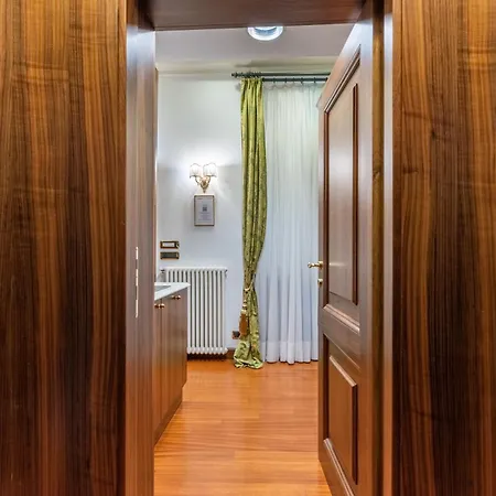 Pantheon Antique Bed & Breakfast