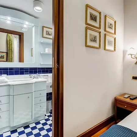 Pantheon Antique Bed and Breakfast