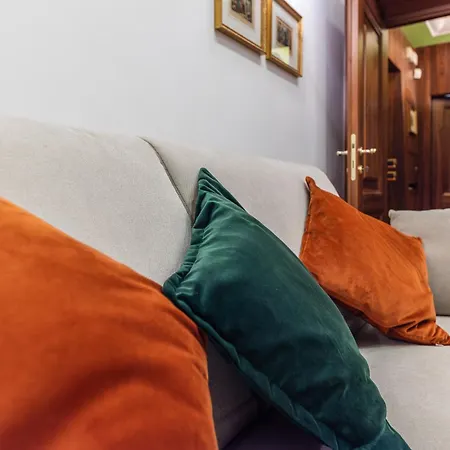 Couette-café Pantheon Antique 4*