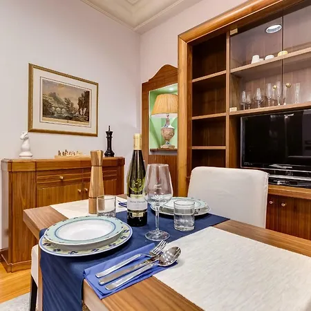 Pantheon Antique Couette-café